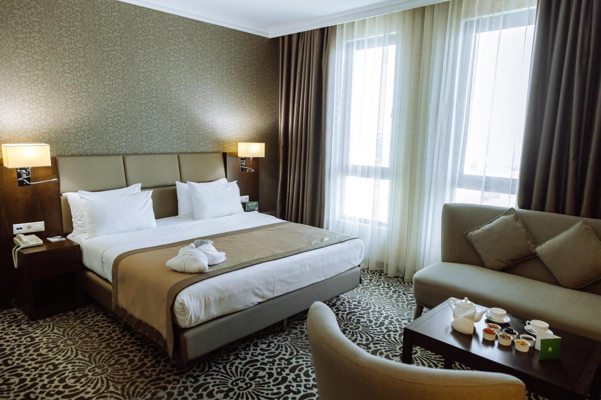 Holiday Inn Aktau By Ihg Kültér fotó