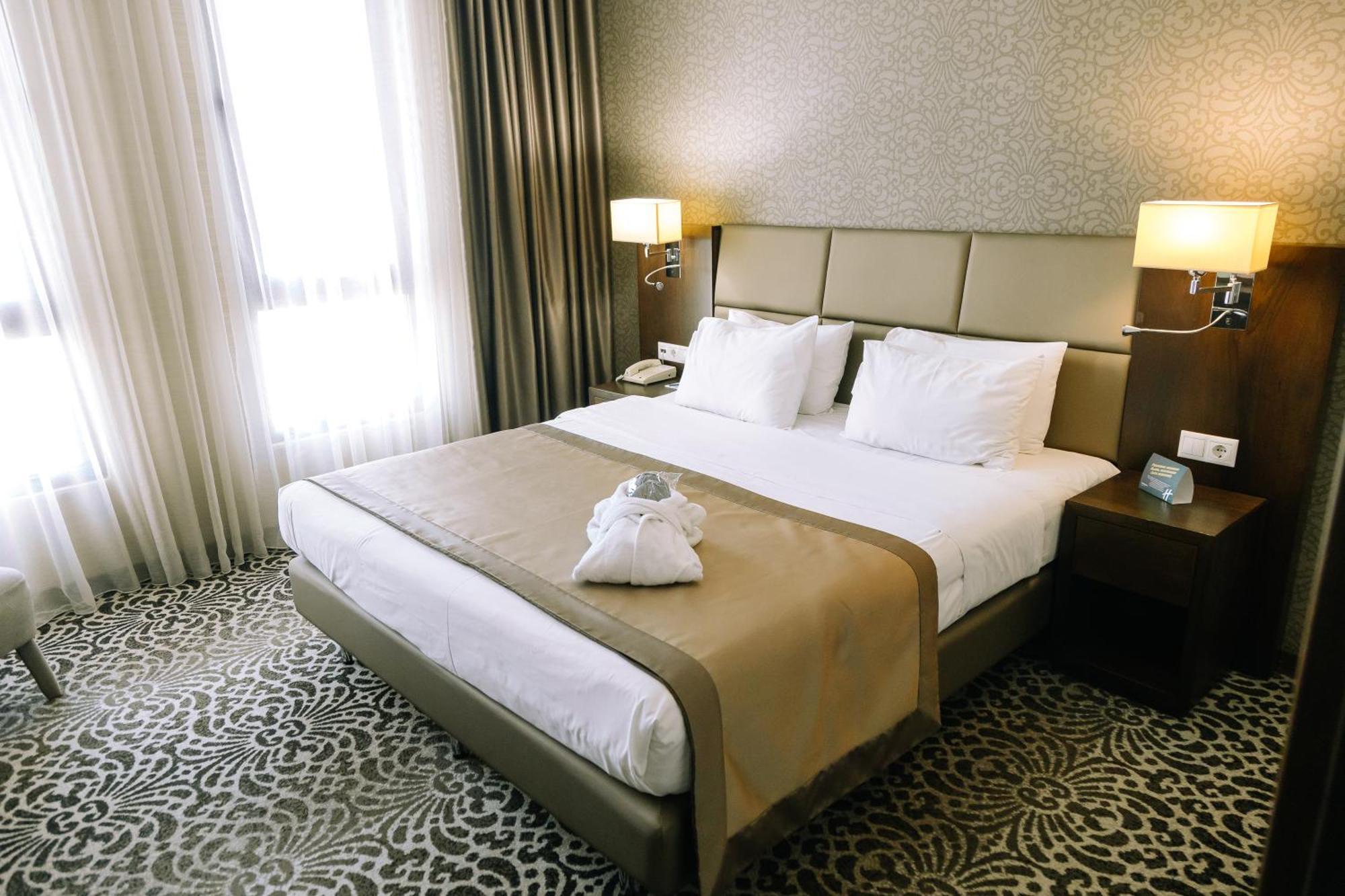Holiday Inn Aktau By Ihg Kültér fotó