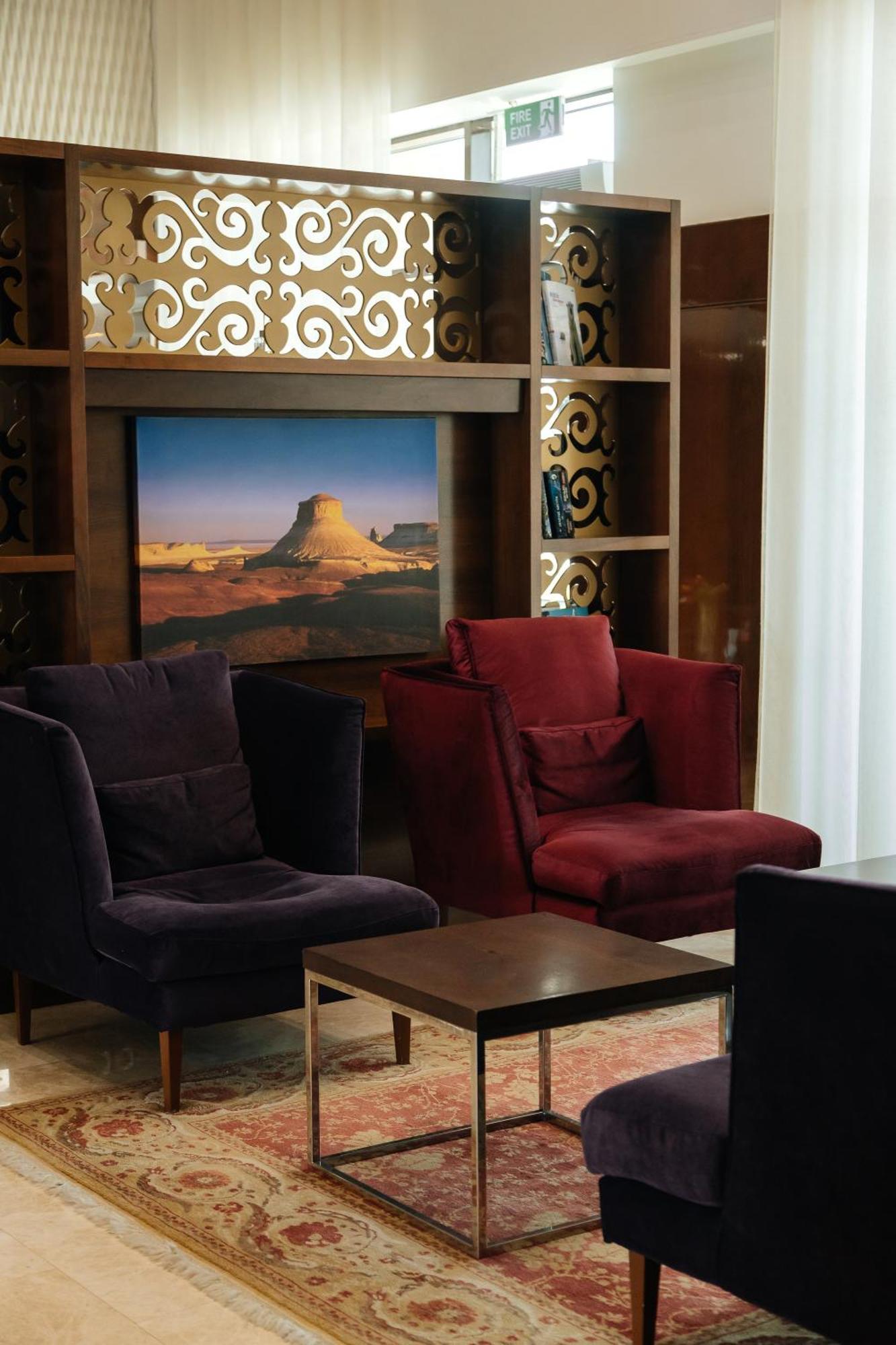 Holiday Inn Aktau By Ihg Kültér fotó